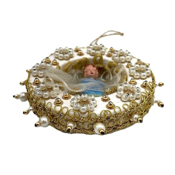 Vintage Handmade Angel Diorama Ornament Beaded Faux Pearls Gold Push Pin - Picture 4 of 9